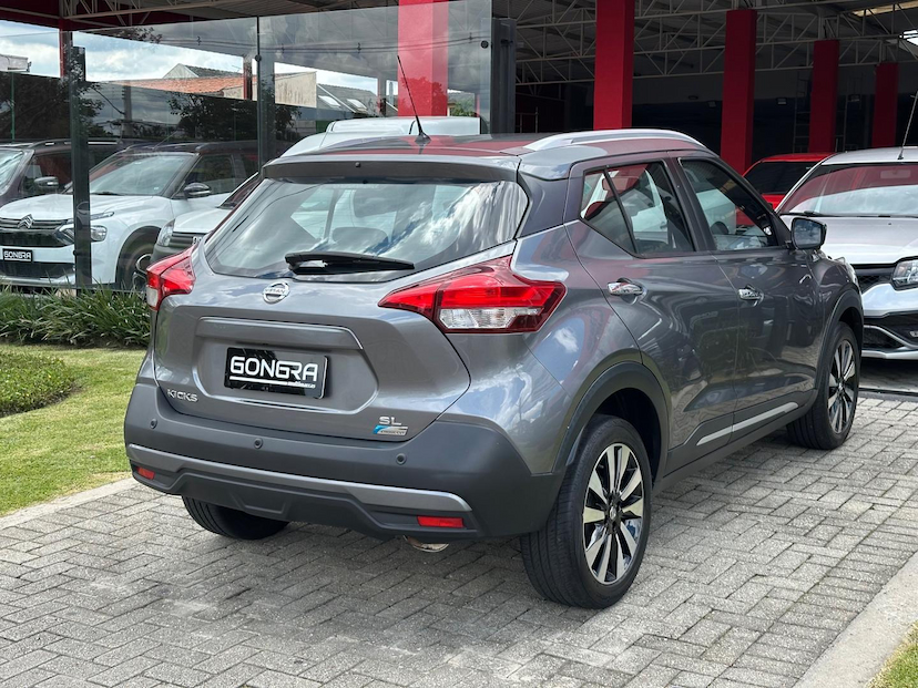 Foto do veículo NISSAN KICKS  SL CVT 2018 78.672 KM 85.900,00