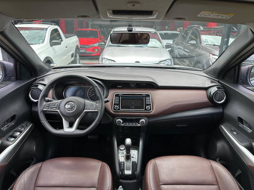 Foto do veículo NISSAN KICKS  SL CVT 2018 78.672 KM 85.900,00