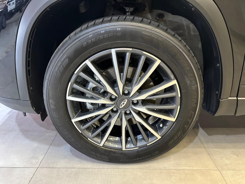 Foto do veículo CAOA CHERY TIGGO 8  PRO HYBRID 2023 12.753 KM 198.900,00