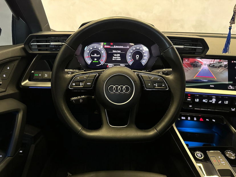 Foto do veículo AUDI A3  SEDAN PERFORMANCE BLACK 2.0 TFSI 2022 30.000 KM 207.900,00