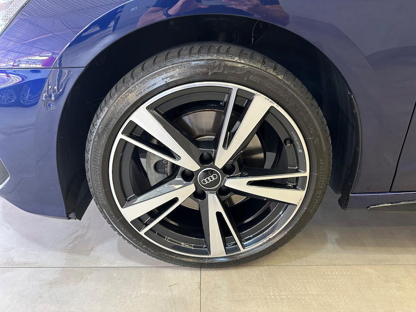Foto do veículo AUDI A3  SEDAN PERFORMANCE BLACK 2.0 TFSI 2022 30.000 KM 207.900,00