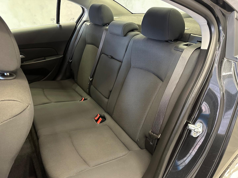 Foto do veículo CHEVROLET CRUZE  1.8 LT 16V FLEX 4P MANUAL 2014 56.092 KM 62.900,00