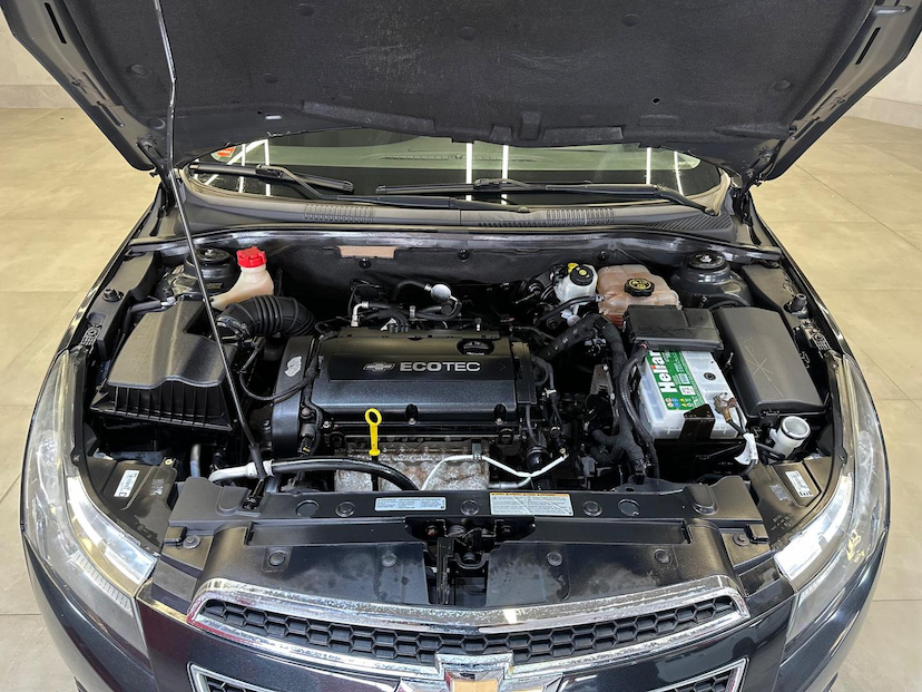 Foto do veículo CHEVROLET CRUZE  1.8 LT 16V FLEX 4P MANUAL 2014 56.092 KM 62.900,00