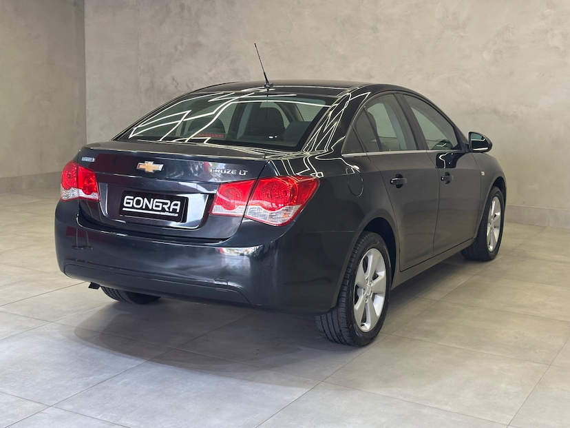 Foto do veículo CHEVROLET CRUZE  1.8 LT 16V FLEX 4P MANUAL 2014 56.092 KM 62.900,00