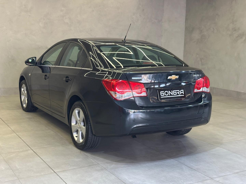 Foto do veículo CHEVROLET CRUZE  1.8 LT 16V FLEX 4P MANUAL 2014 56.092 KM 62.900,00
