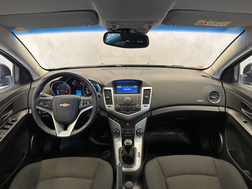 Foto do veículo CHEVROLET CRUZE  1.8 LT 16V FLEX 4P MANUAL 2014 56.092 KM 62.900,00