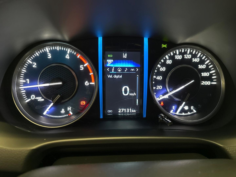 Foto do veículo TOYOTA HILUX  SW4 2.8 SRX 4X4 16V TURBO INTERCOOLER DIESEL 4P 2021 26.000 KM 309.900,00