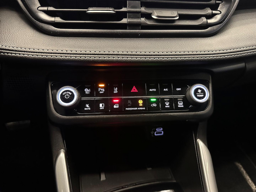 Foto do veículo FIAT FASTBACK  LIMITED EDITION 2024 19.075 KM 135.900,00