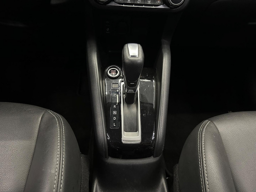 Foto do veículo NISSAN KICKS  SL CVT 2021 65.572 KM 95.900,00