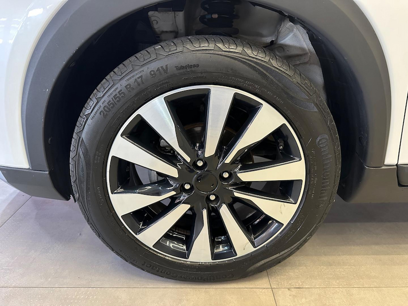 Foto do veículo NISSAN KICKS  SL CVT 2021 65.572 KM 95.900,00