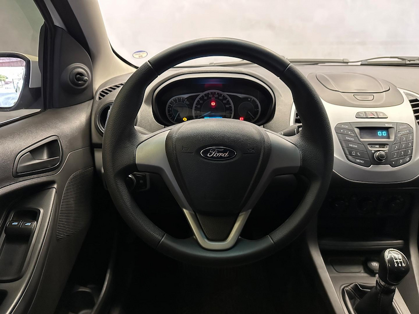 Foto do veículo FORD KA  1.0 SE 12V FLEX 4P 2018 123.888 KM 46.900,00