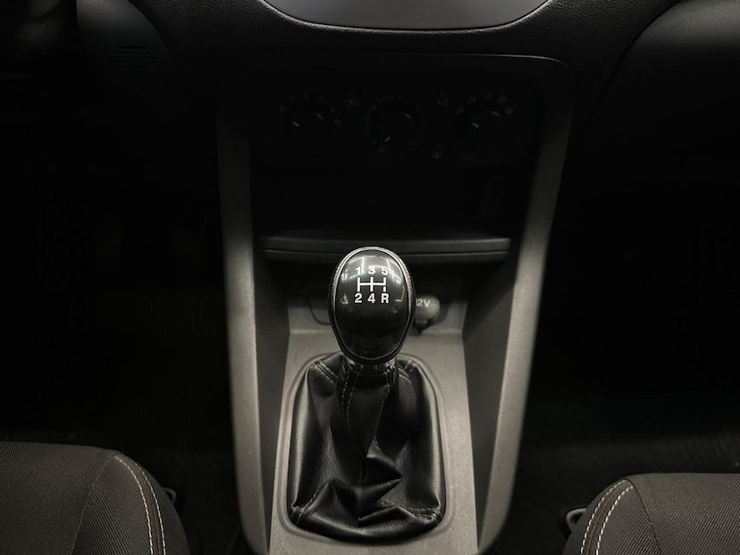 Foto do veículo FORD KA  1.0 SE 12V FLEX 4P 2018 123.888 KM 46.900,00