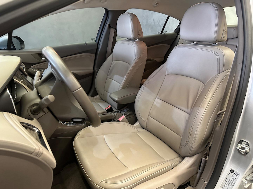 Foto do veículo CHEVROLET CRUZE  SEDAN LTZ 2 1.4 TURBO AUT 2018 80.646 KM 95.900,00