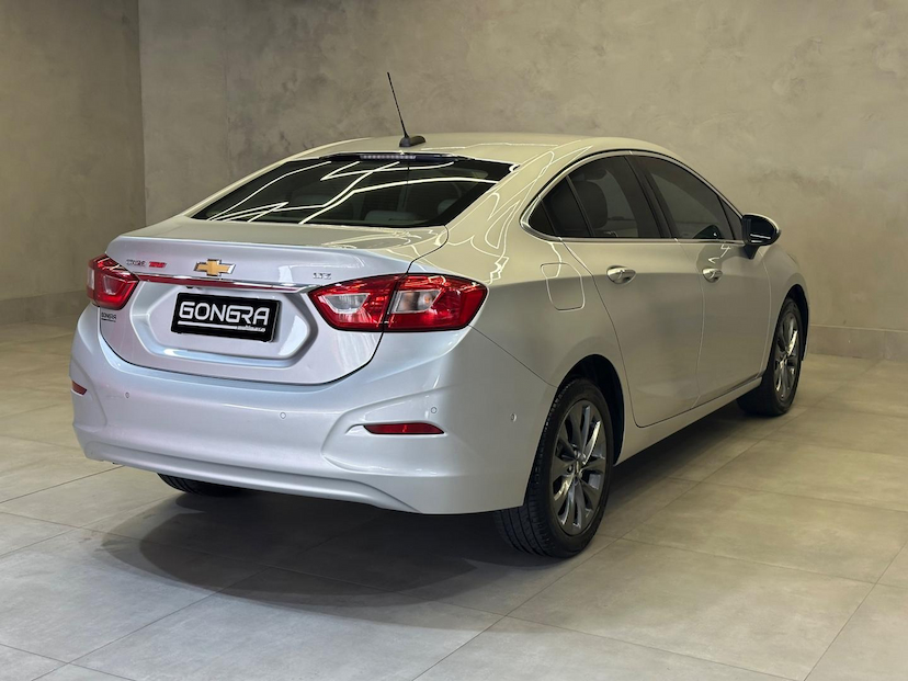Foto do veículo CHEVROLET CRUZE  SEDAN LTZ 2 1.4 TURBO AUT 2018 80.646 KM 95.900,00