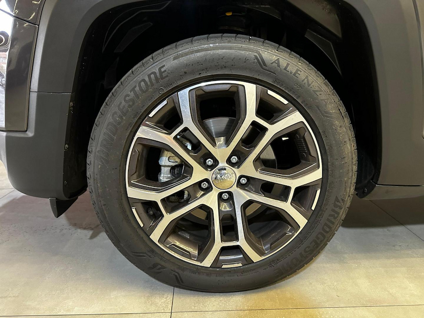 Foto do veículo JEEP RENEGADE  LONGITUDE T270 1.3 TB 4X2 FLEX AUT 2024 16.000 KM 119.900,00
