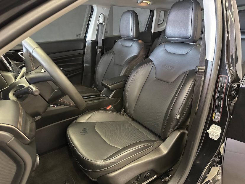 Foto do veículo JEEP COMPASS  LIMITED TD 2022 31.711 KM 159.900,00