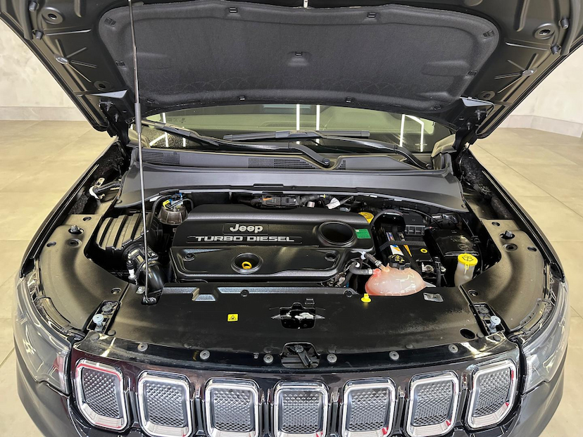 Foto do veículo JEEP COMPASS  LIMITED TD 2022 31.711 KM 159.900,00