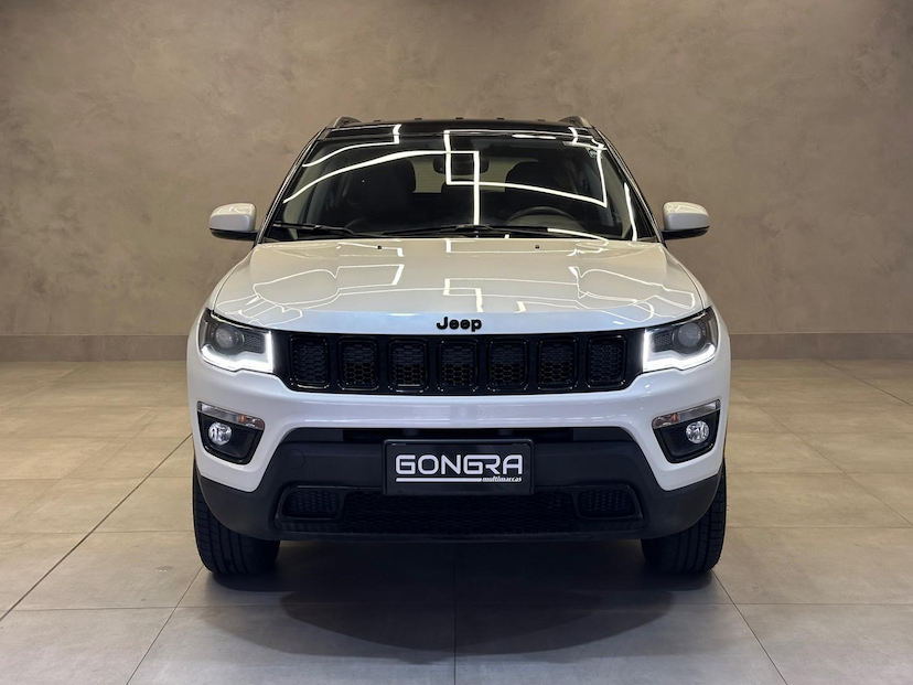 Foto do veículo JEEP COMPASS  2.0 16V DIESEL NIGHT EAGLE 4X4 AUT 2018 50.380 KM 106.900,00