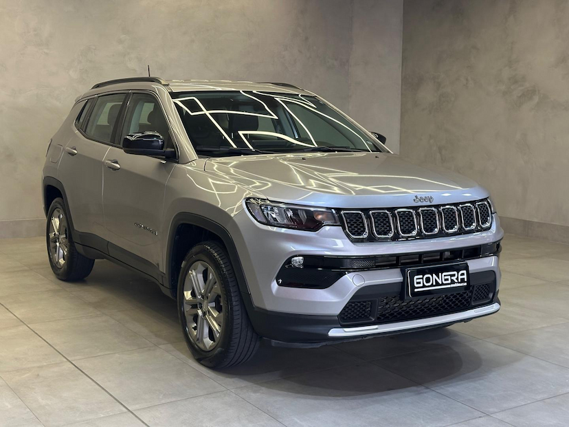 Foto do veículo JEEP COMPASS  LONG TF 2023 13.900 KM 144.900,00