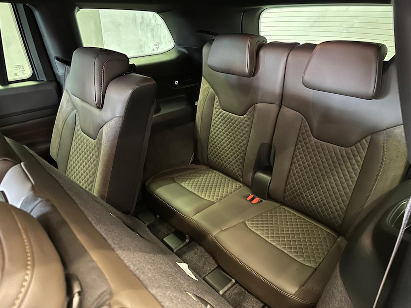 Foto do veículo JEEP COMMANDER  OVERLAND T270 1.3 TB FLEX AUT 2023 19.714 KM 204.900,00