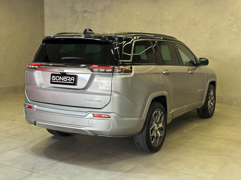 Foto do veículo JEEP COMMANDER  OVERLAND T270 1.3 TB FLEX AUT 2023 19.714 KM 204.900,00