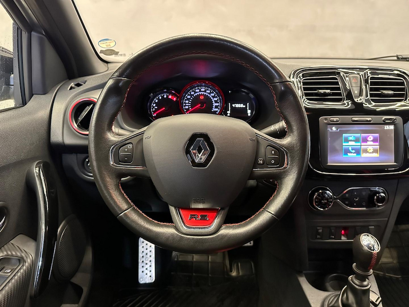 Foto do veículo RENAULT SANDERO  SPORT RS 2.0 FLEX 16V 5P 2021 47.750 KM 78.900,00