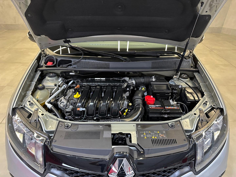 Foto do veículo RENAULT SANDERO  SPORT RS 2.0 FLEX 16V 5P 2021 47.750 KM 78.900,00