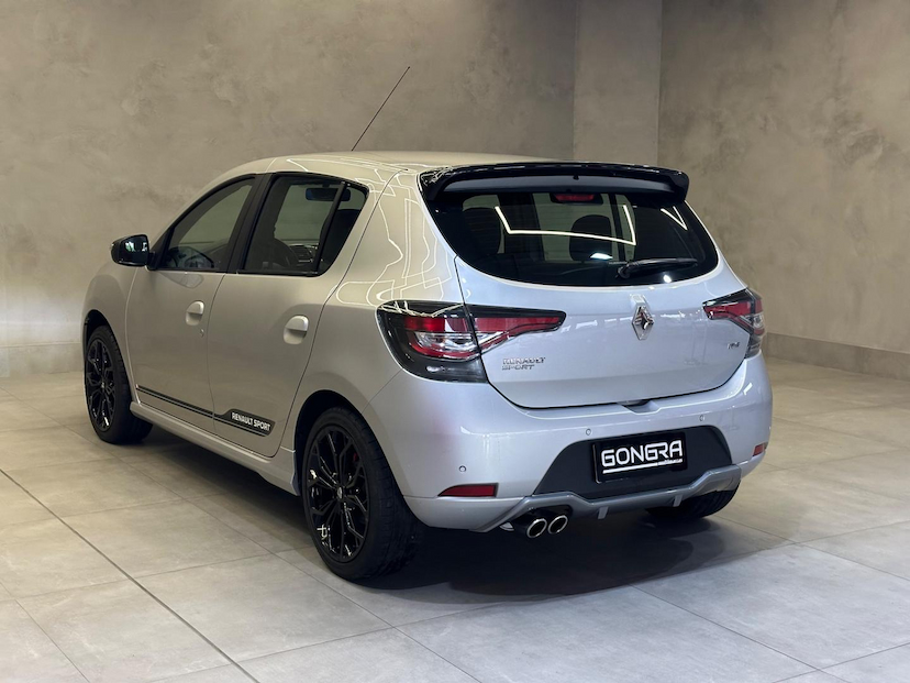 Foto do veículo RENAULT SANDERO  SPORT RS 2.0 FLEX 16V 5P 2021 47.750 KM 78.900,00