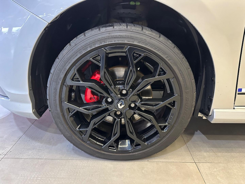 Foto do veículo RENAULT SANDERO  SPORT RS 2.0 FLEX 16V 5P 2021 47.750 KM 78.900,00