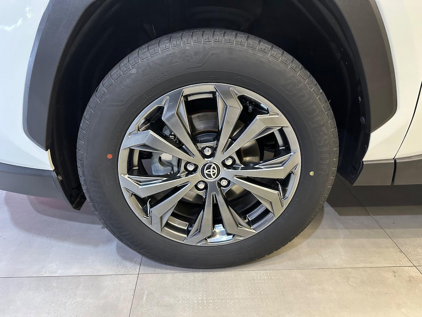 Foto do veículo TOYOTA RAV4  2.5 SX 4X4 HYBRID AUT. 2022 30.250 KM 239.900,00