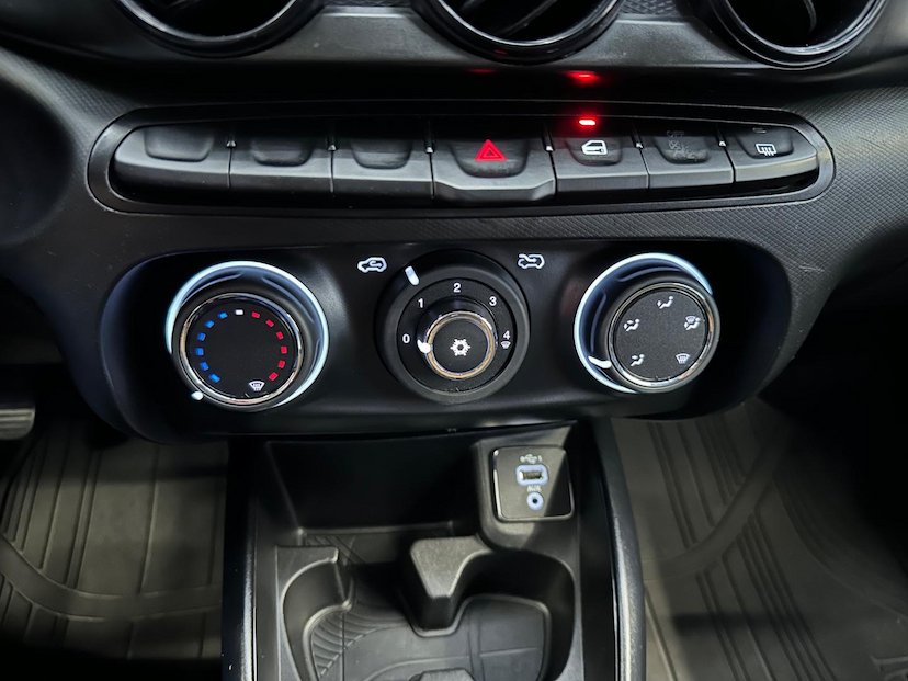 Foto do veículo FIAT ARGO  DRIVE 1.0 2024 33.028 KM 71.900,00