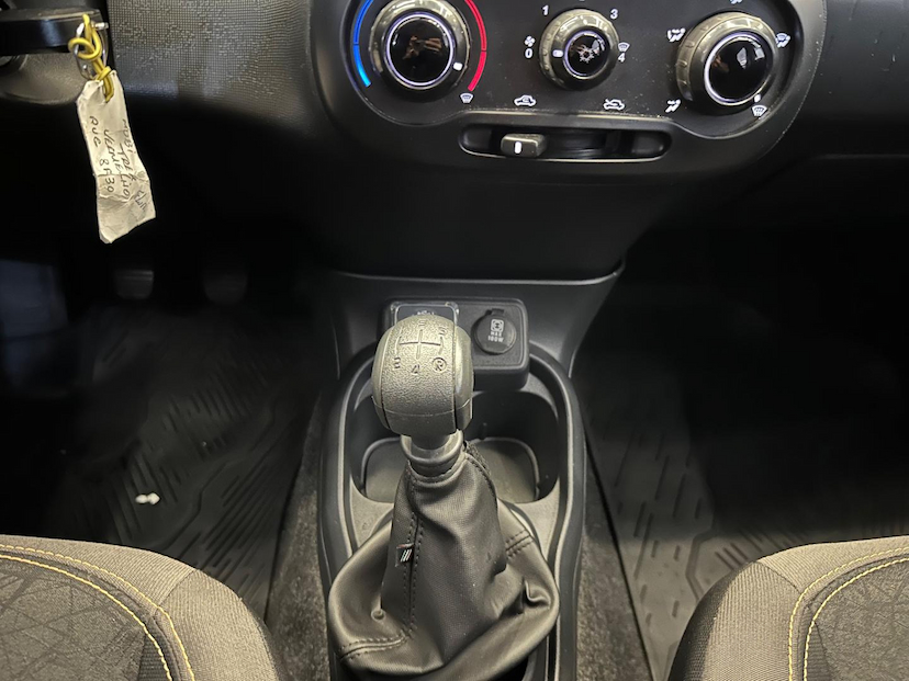 Foto do veículo FIAT MOBI  TREKKING 1.0 MT 2023 16.180 KM 62.900,00