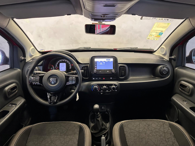 Foto do veículo FIAT MOBI  TREKKING 1.0 MT 2023 16.180 KM 62.900,00