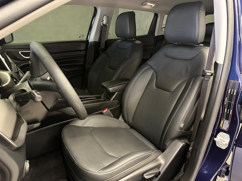 Foto do veículo JEEP COMPASS  LONG TF 2024 12.299 KM 164.900,00