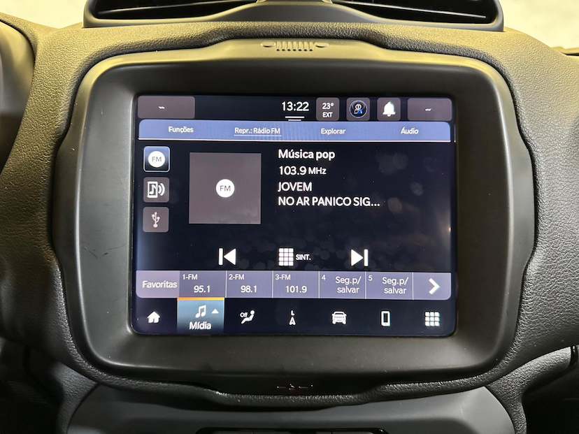 Foto do veículo JEEP RENEGADE  LONGITUDE T270 1.3 TB 4X2 FLEX AUT 2024 22.751 KM 116.900,00