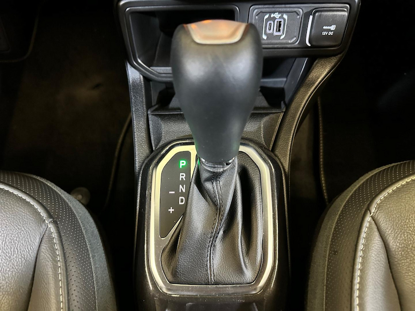 Foto do veículo JEEP RENEGADE  LONGITUDE T270 1.3 TB 4X2 FLEX AUT 2024 22.751 KM 116.900,00