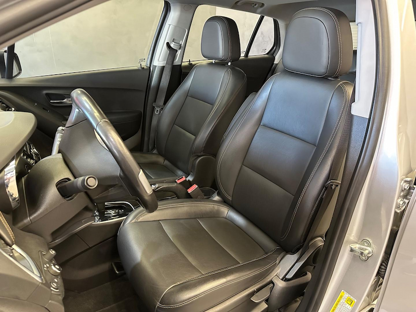 Foto do veículo CHEVROLET TRACKER  PREMIER 1.4 TURBO 16V FLEX AUT 2019 50.000 KM 94.900,00