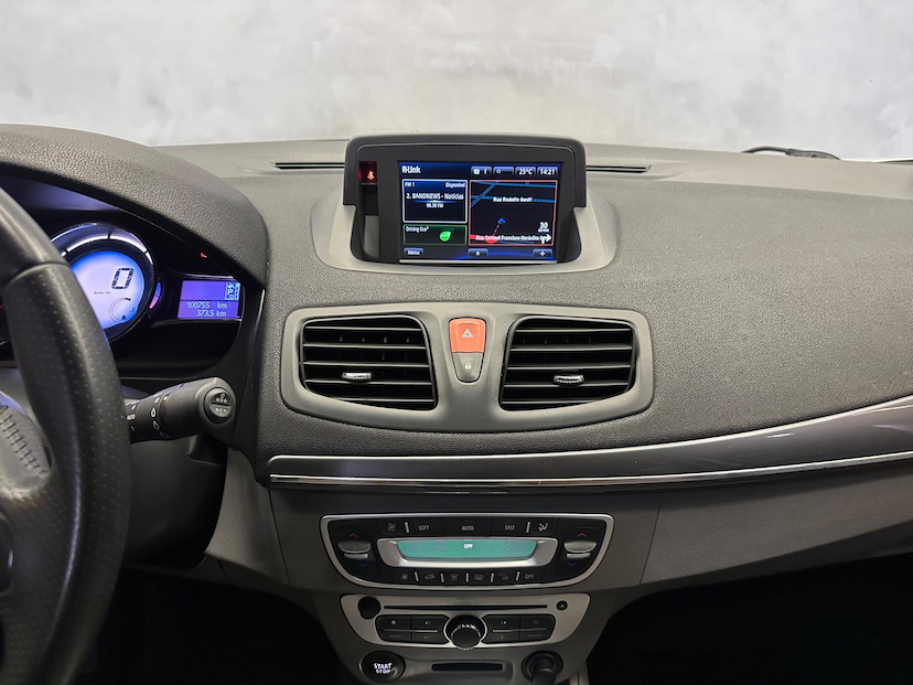 Foto do veículo RENAULT FLUENCE RENAULT  PRI20A 2017 100.650 KM 69.900,00