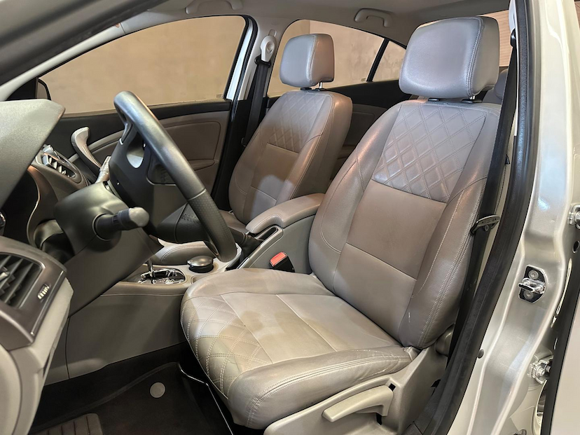 Foto do veículo RENAULT FLUENCE RENAULT  PRI20A 2017 100.650 KM 69.900,00