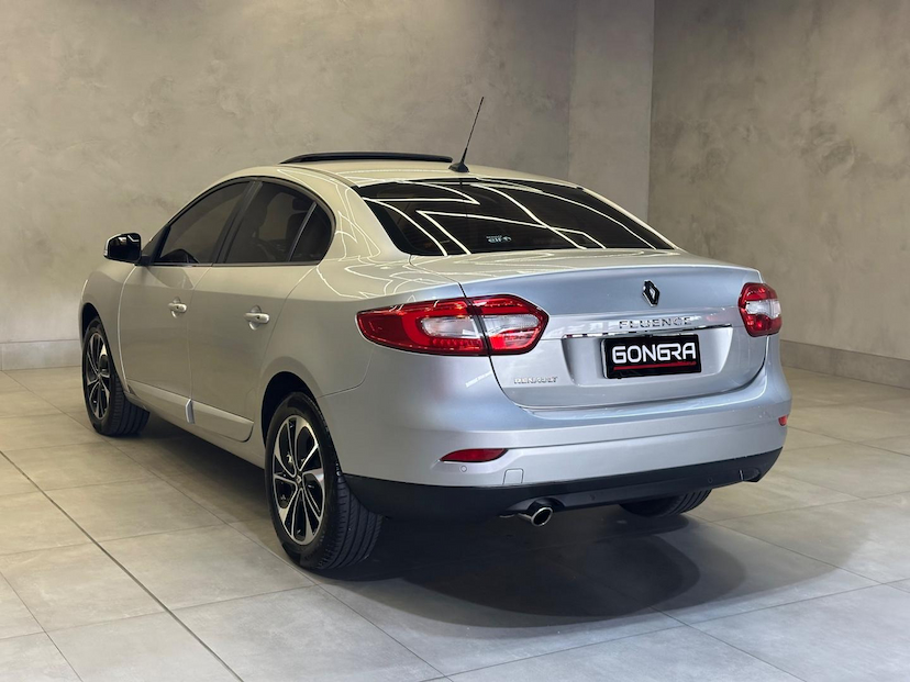 Foto do veículo RENAULT FLUENCE RENAULT  PRI20A 2017 100.650 KM 69.900,00