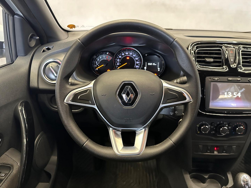 Foto do veículo RENAULT LOGAN  ZEN 1.6 2020 55.000 KM 58.900,00