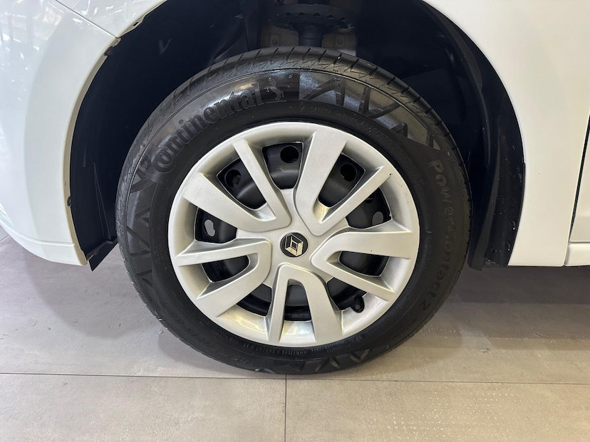 Foto do veículo RENAULT LOGAN  ZEN 1.6 2020 55.000 KM 58.900,00