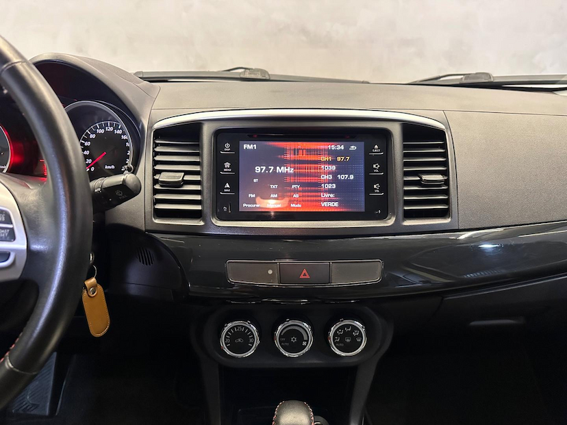 Foto do veículo MITSUBISHI LANCER  2.0 CVT 2016 110.500 KM 62.900,00