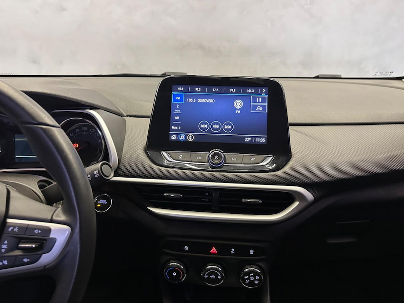 Foto do veículo CHEVROLET TRACKER  LTZ 1.0 TURBO 12V FLEX AUT 2022 33.080 KM 104.900,00