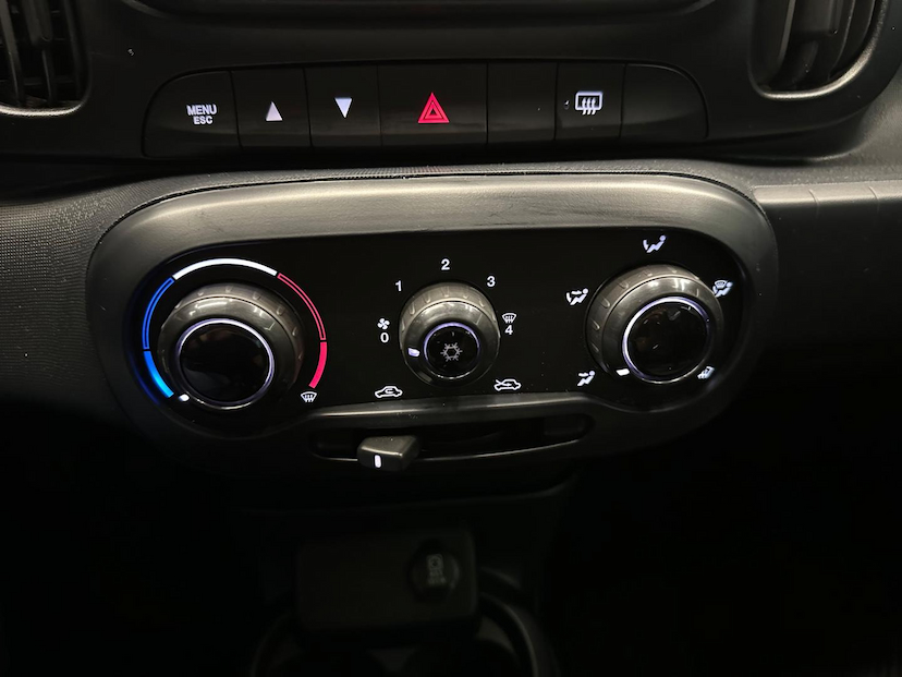 Foto do veículo FIAT MOBI  LIKE 2024 18.983 KM 58.900,00