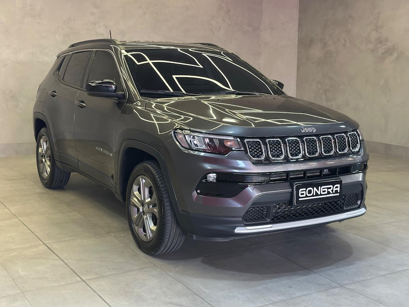 Foto do veículo JEEP COMPASS  LONG TF 2023 14.023 KM 145.900,00