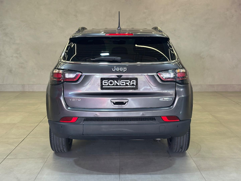 Foto do veículo JEEP COMPASS  LONG TF 2023 14.023 KM 145.900,00