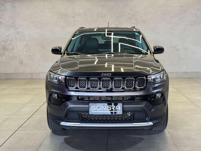 Foto do veículo JEEP COMPASS  LONG TF 2023 35.279 KM 136.900,00
