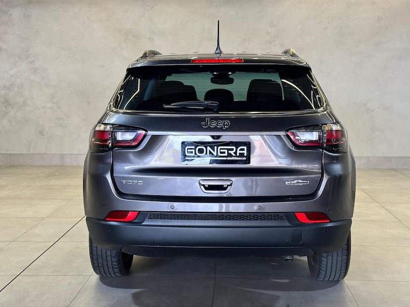 Foto do veículo JEEP COMPASS  LONG TF 2023 35.279 KM 136.900,00