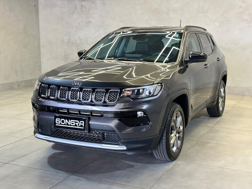 Foto do veículo JEEP COMPASS  LONG TF 2023 35.279 KM 136.900,00